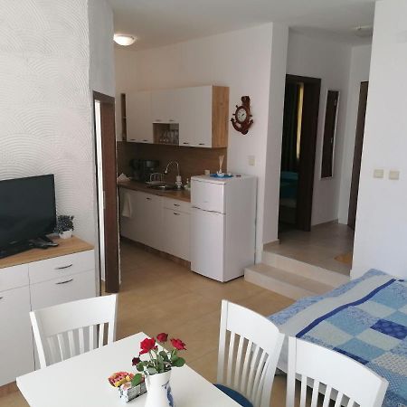 סוזופול Apartments Elinor Budjaka מראה חיצוני תמונה