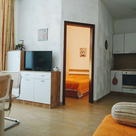 סוזופול Apartments Elinor Budjaka מראה חיצוני תמונה