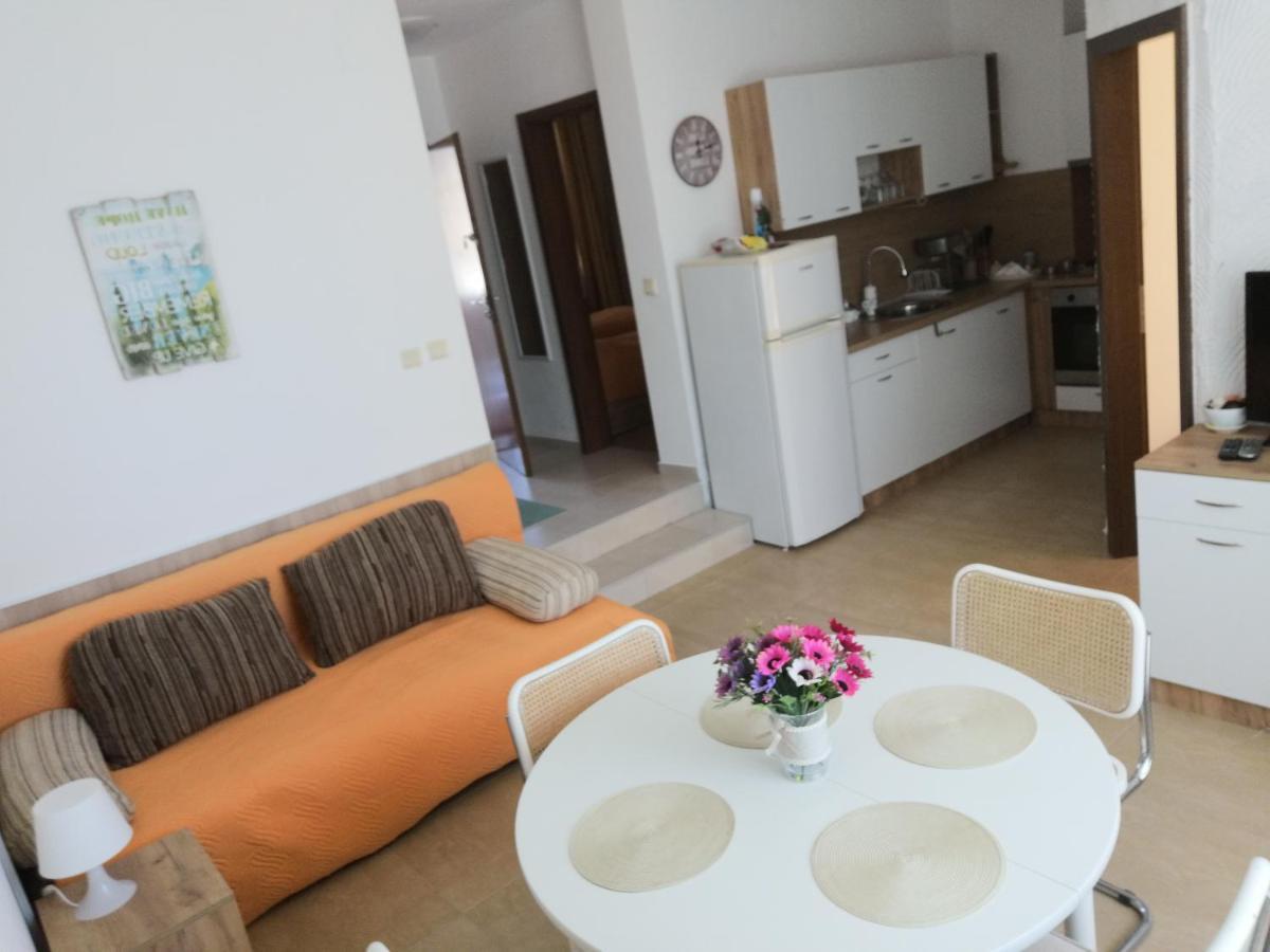 סוזופול Apartments Elinor Budjaka מראה חיצוני תמונה