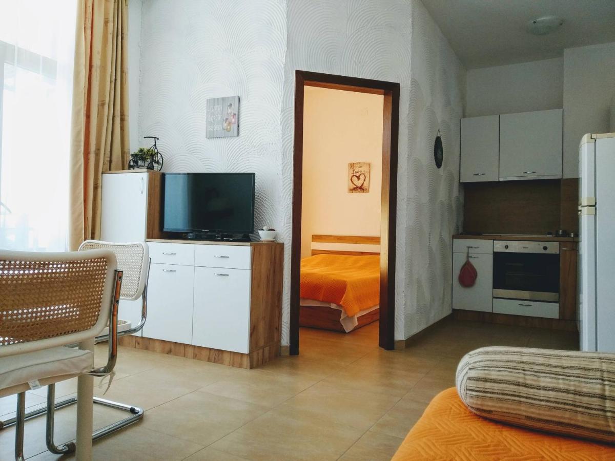 סוזופול Apartments Elinor Budjaka מראה חיצוני תמונה