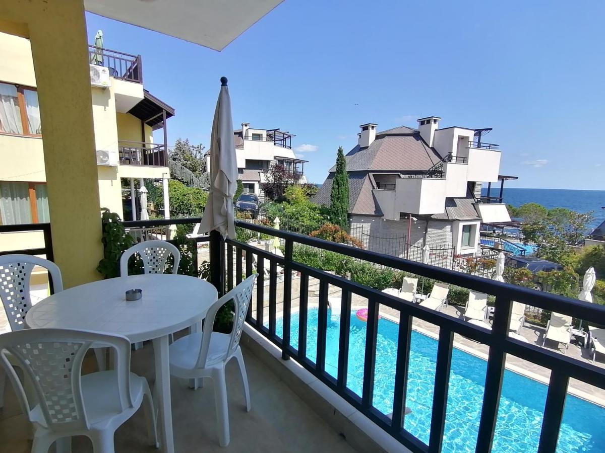 סוזופול Apartments Elinor Budjaka מראה חיצוני תמונה
